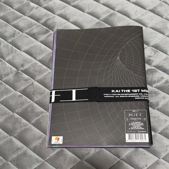 KAI 1st Mini Album ‘KAI’ - Picture 3 of 3